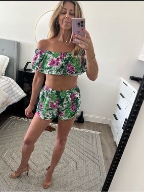 Floral set Off-Shoulder strapless Two-Piece Set top and bottom SET
